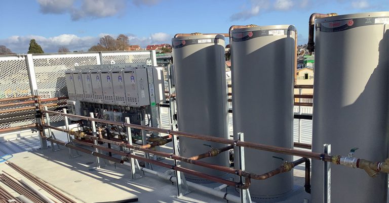 Rheem Commercial delivers solution for 187 rooms and restaurant kitchen at Novotel Devonport