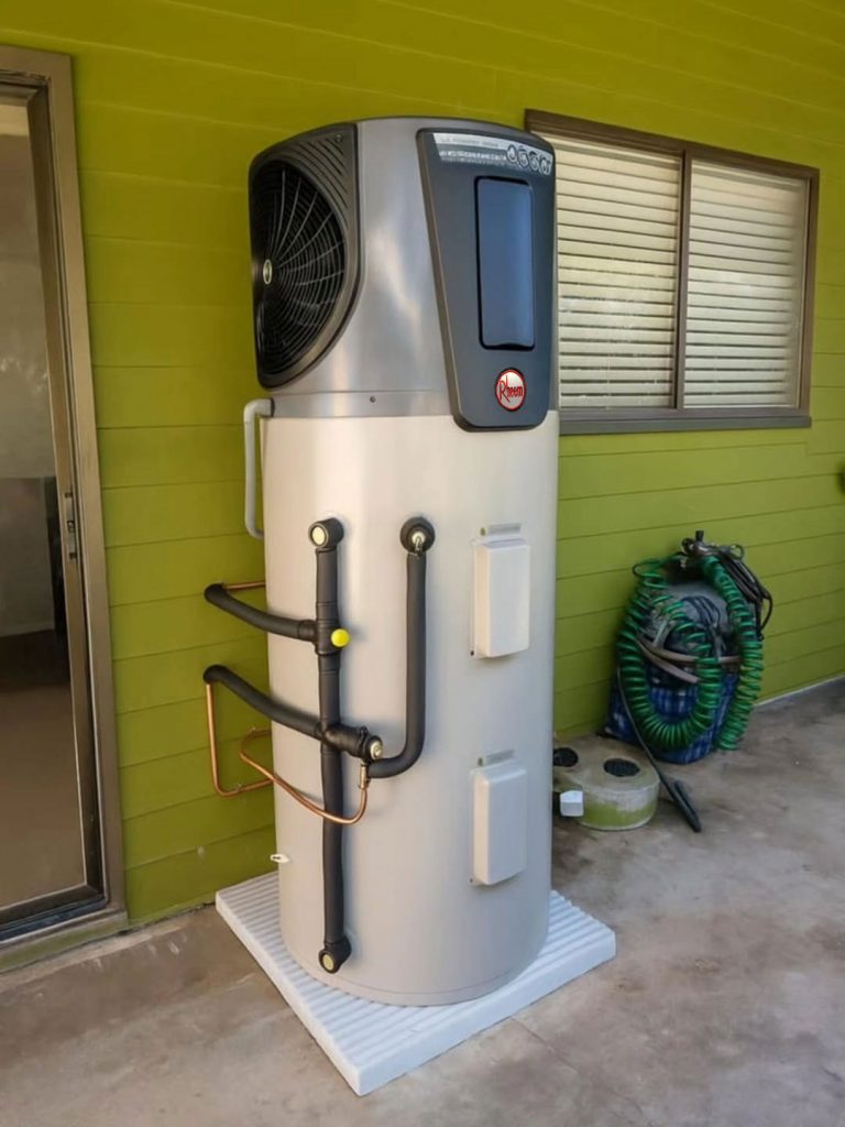 See why a 1977 Rheem electric water heater was replaced with the energy-efficient Rheem Ambiheat® HDc-270 Heat Pump in a Queensland home.
